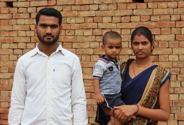 Help a Samaj Shilpi Dampati Transform a Village